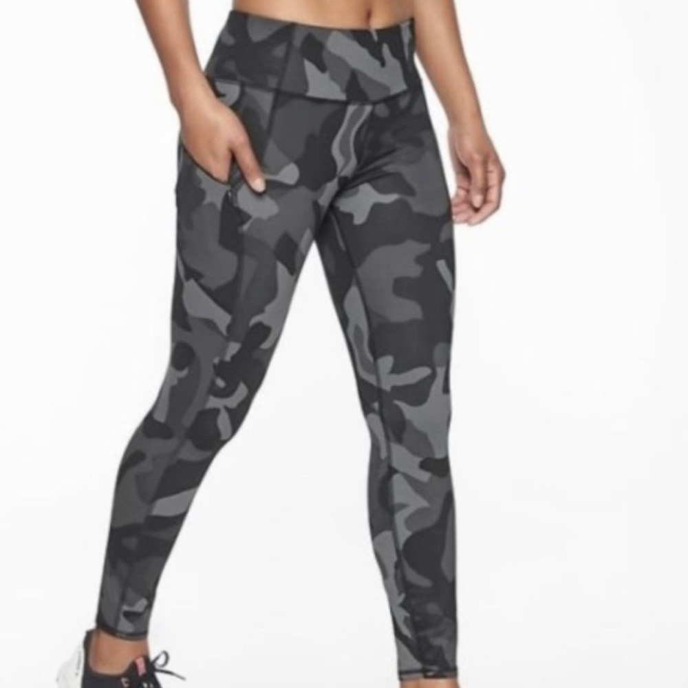 Athleta Rainer camo leggings